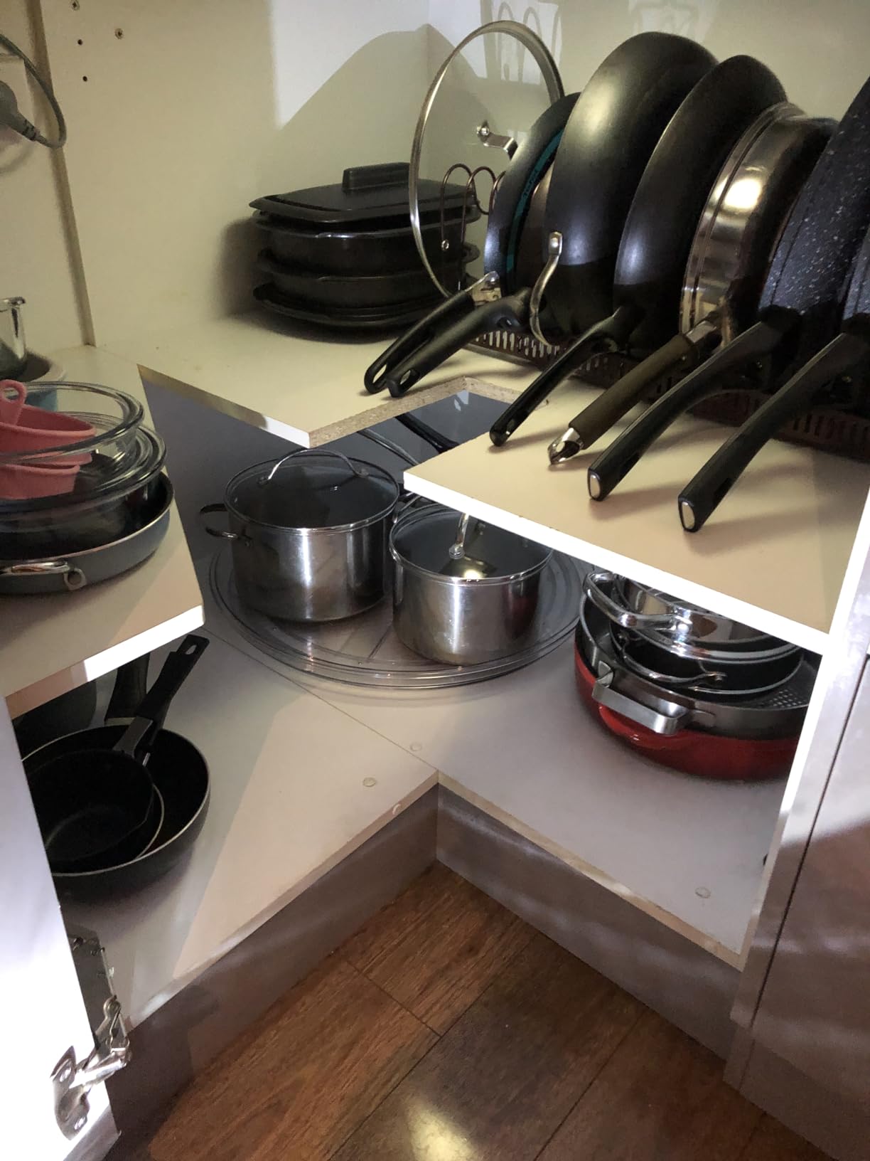 Little-Stars Expandable Pans Organizer Rack, 10 Adjustable Compartments ...