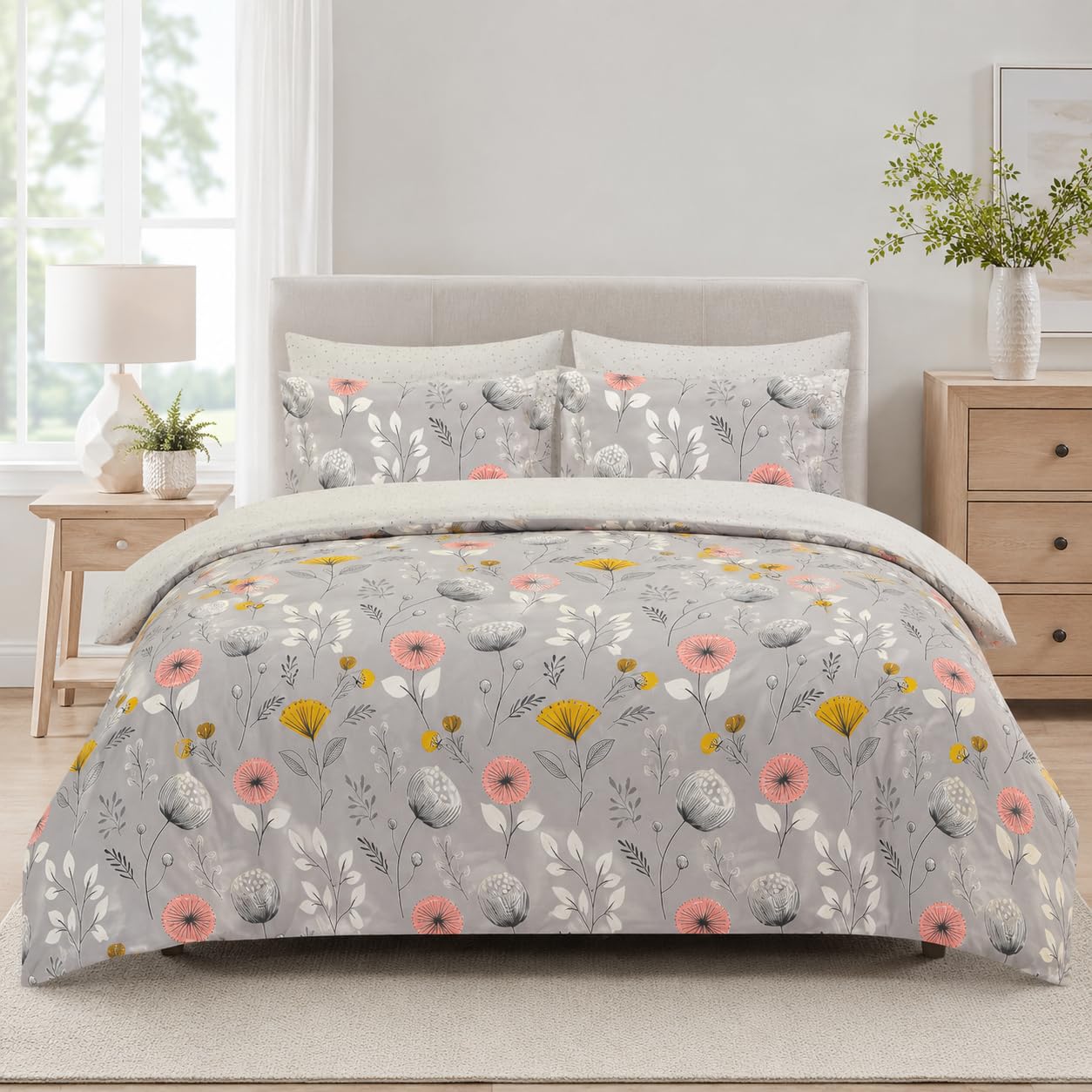 Luxurious Floral Bedding King Size Duvet Cover Sets 100% Brushed Microfibre Duvet Cover Sets 3 Piece Winter Sunmmer All Season Soft Quilt Covers Easy Care, Hypoallergenic, Machine Washable — image 1