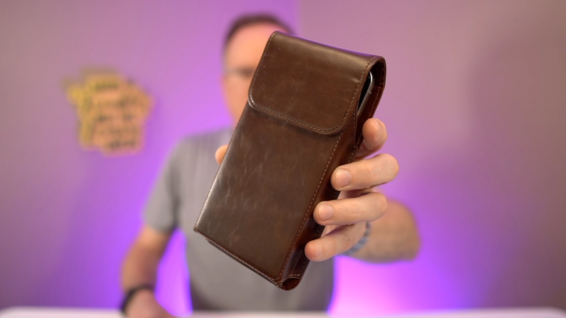 A Stylish iPhone and Android Leather Holster