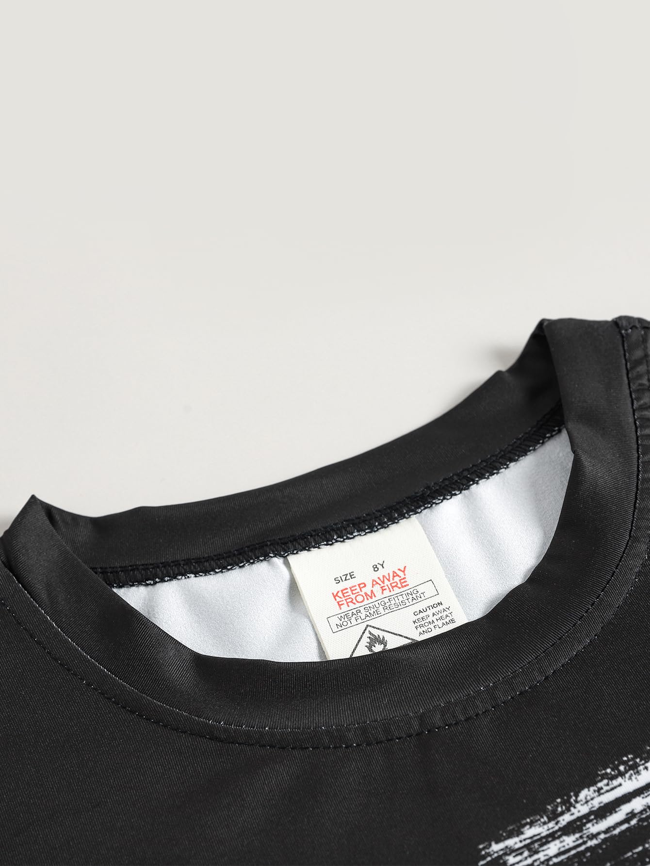 Conjunto deportivo transpirable de verano para niños, camiseta de manga corta con cuello redondo y pantalones cortos casuales para jugar a diario — view 5