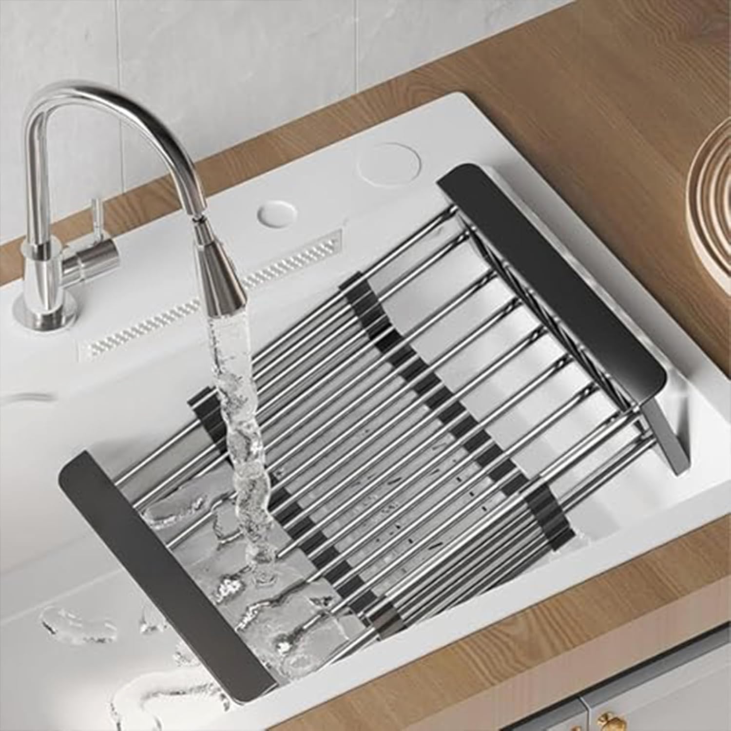 Scolapiatti Regolabile per lavello da Cucina, cestello di scolo Estensibile in Acciaio Inox per Frutta e Verdura, Nero, Piccolo (Large)