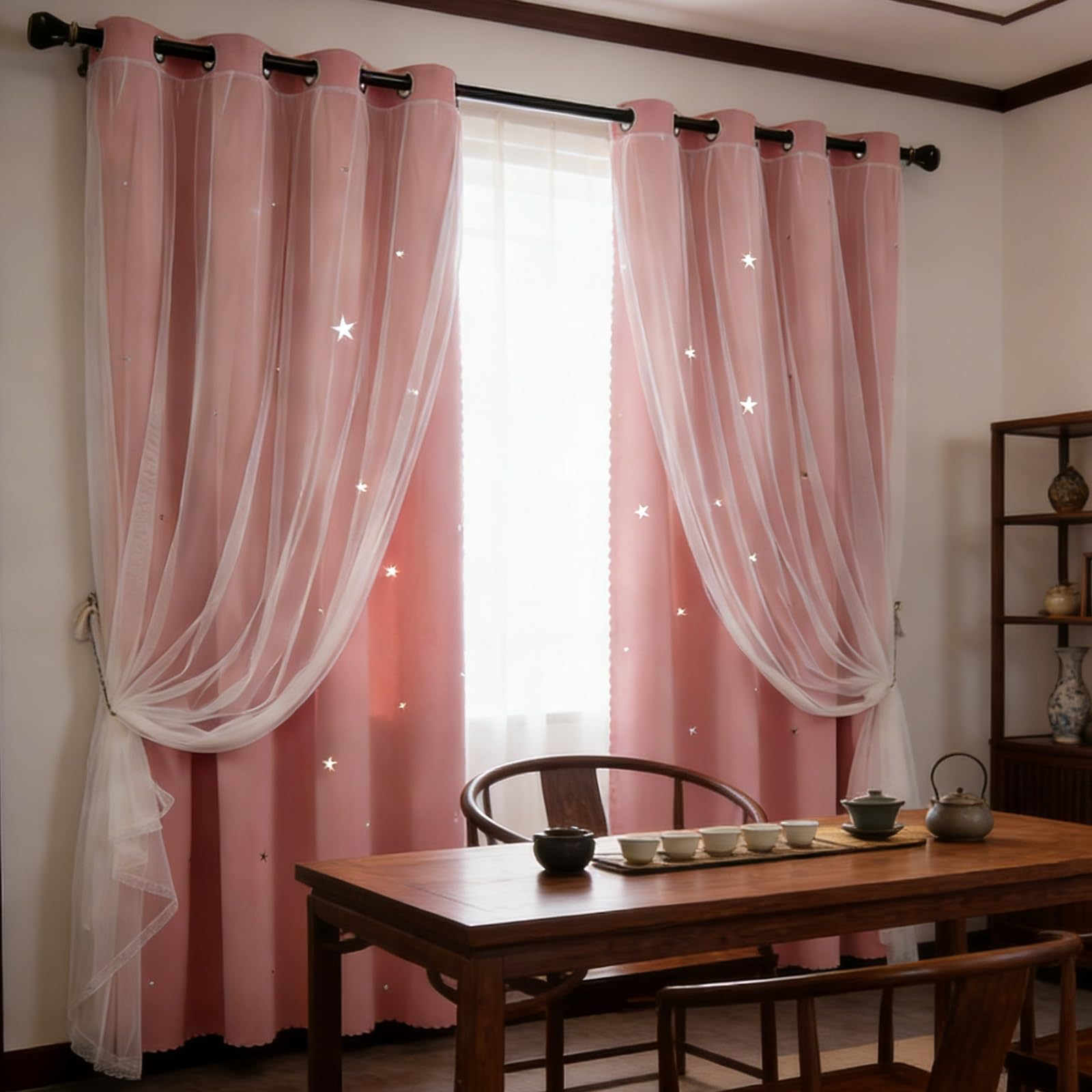 Rideaux occultants pour chambre enfant : une nuit étoilée en rose
