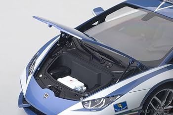 オートアート ランボルギーニウラカンポリス ✨限定値下げ✨オートアート 1/18 ランボルギーニ ウラカン