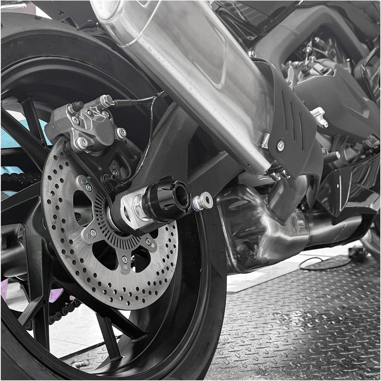 Motorcycle Falling Protection Motorcycle Wheel Falling Protector For TRACER 9GT 900 7GT 700 RearFront Axle Fork Crash Sliders Protector