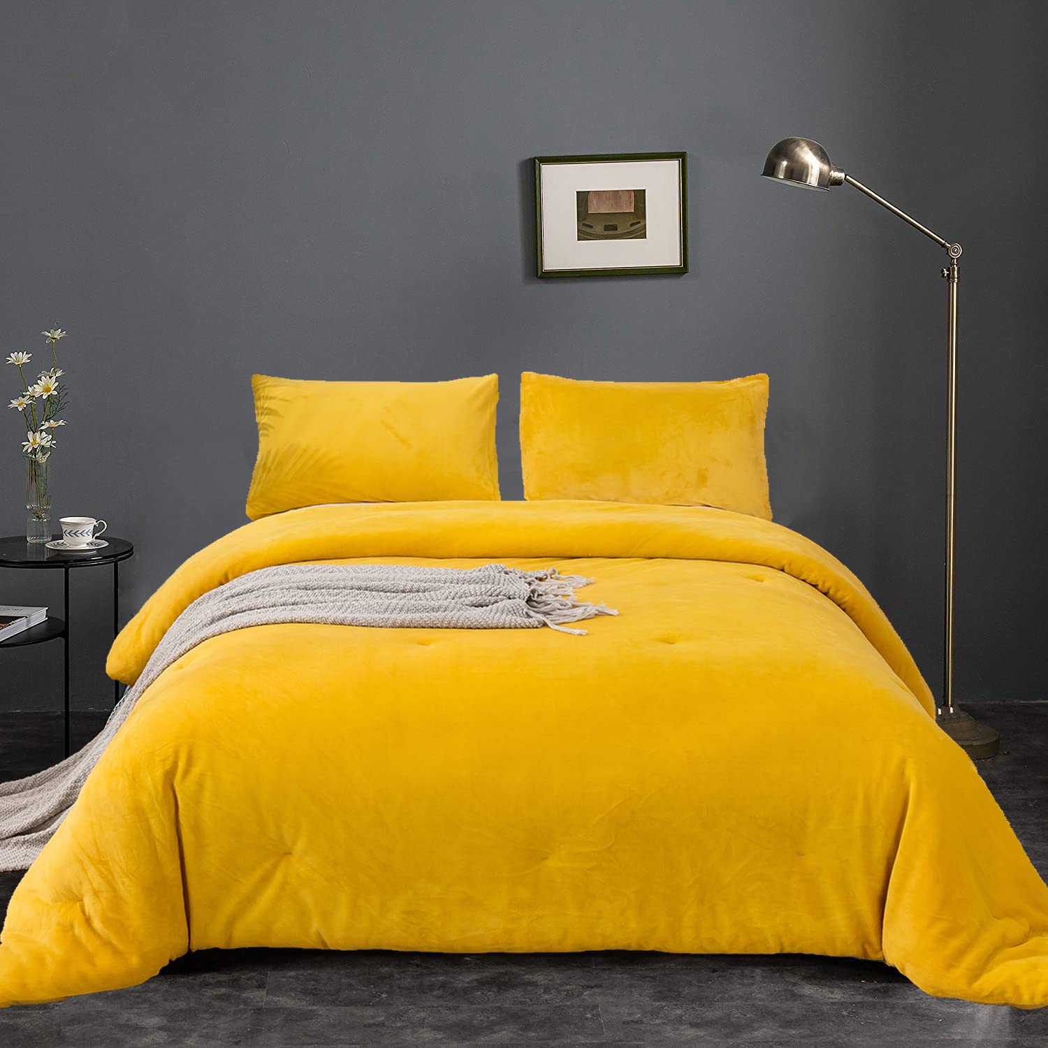 Flannel Velvet Bedding Comforter Set 