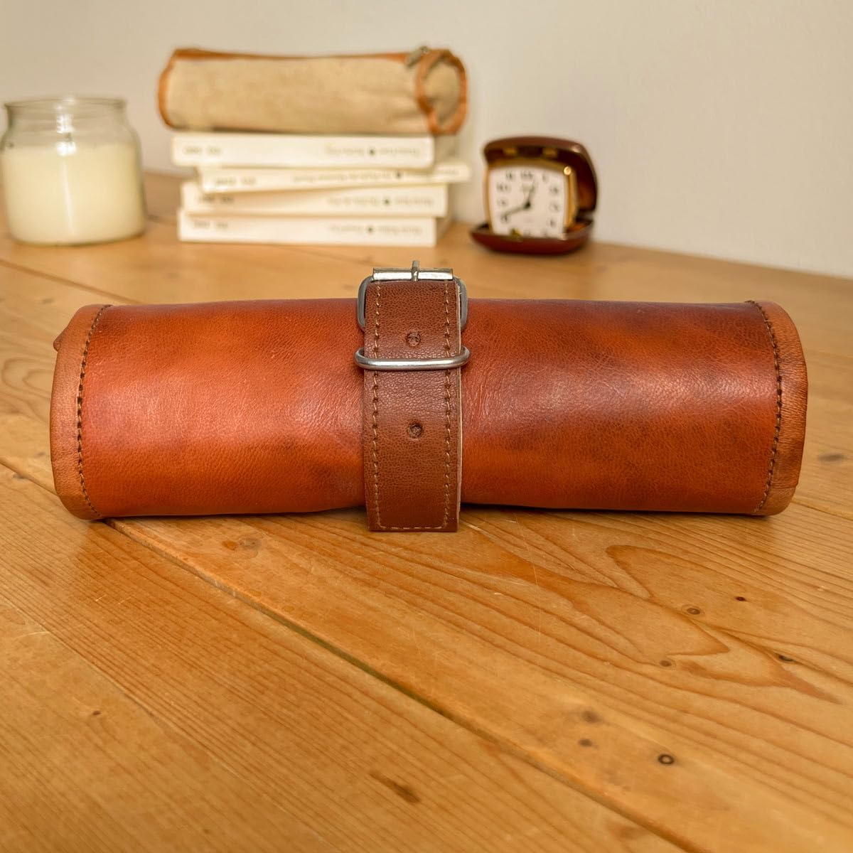 Gusti Federtasche Leder - Robbie Damen und Herren Stifterolle Federtasche Schlamperrolle Stifteetui Vintage Braun Leder