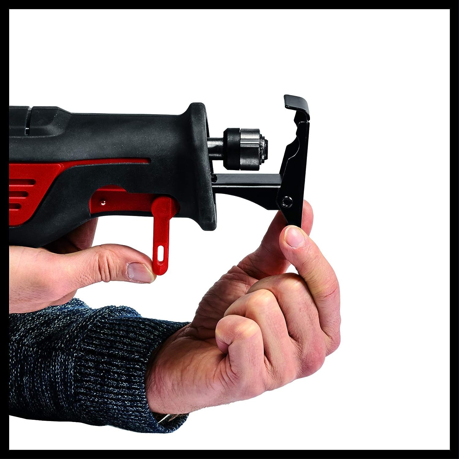 Einhell Scie sabre TE-AP 750 E (750 W, hauteur de course 20 mm, régime maximal à vide 2 500 tours/min, profondeur de coupe 150 mm dans le bois)