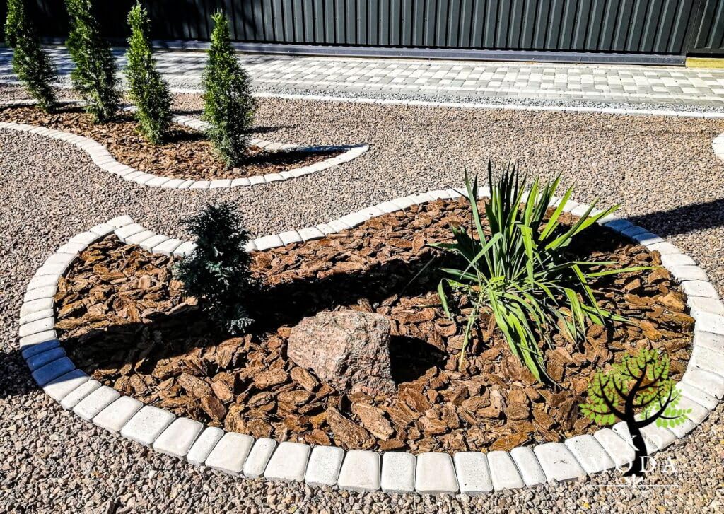 Generisch Pinienrinde 10-30, 30-70 und 70-100 mm Rindenmulch Pinien Rinde Bodenabdeckung 50 L Sack dekorativer Bodenbelag Gartenrinde Premium Dekor Neu (70-100 mm)