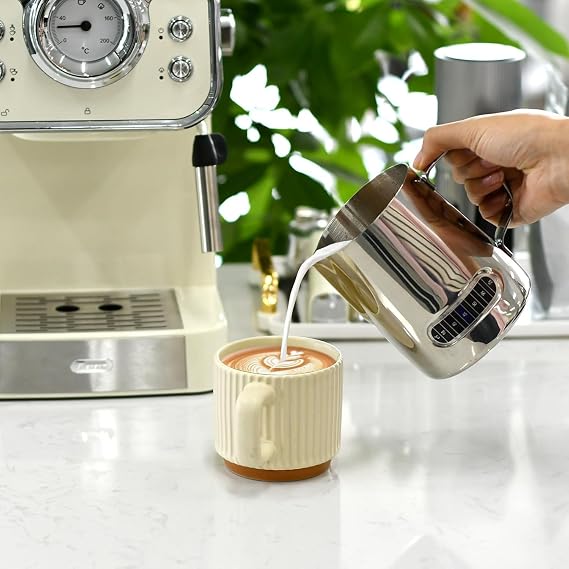 2pcs Milk Frothing jug 600ml, Stainless Steel Milk jug Barista Tools Coffee Milk Frother with Temperature Control for Perfect Froth, Coffee Shop Accessories (Silver)