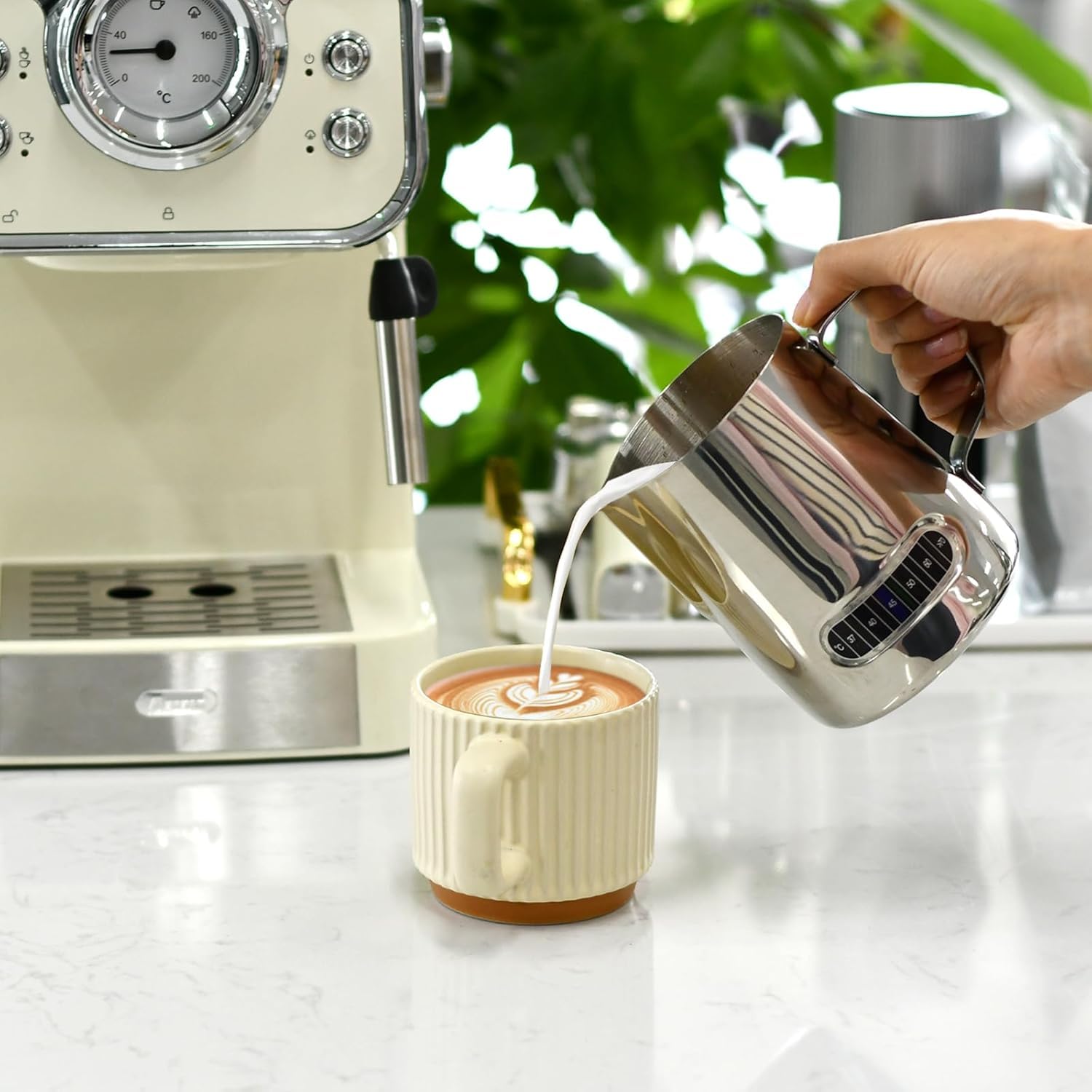 2 jarras de acero inoxidable para espumar leche con termómetro integrado, herramientas barista, espumador de leche de café con control de temperatura para una espuma perfecta, accesorios de cafetería