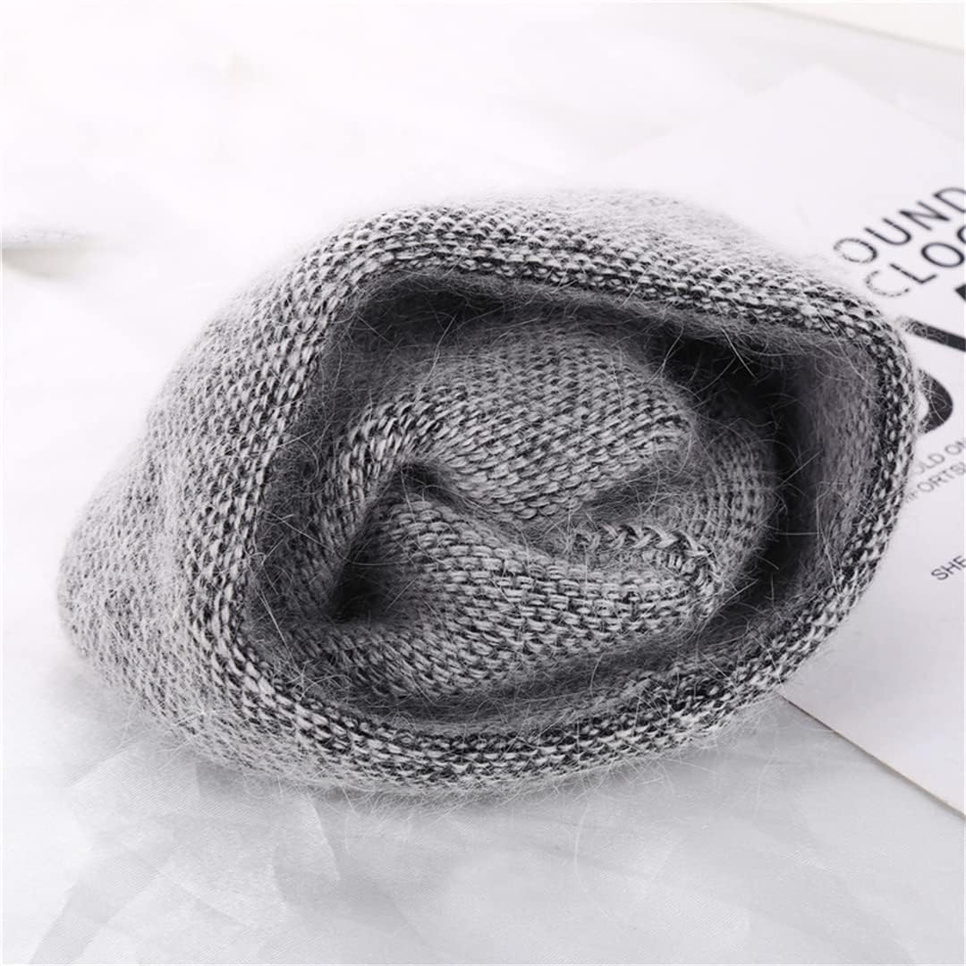 女性の冬のビーニーアンゴラウサギの毛皮のニット帽の女の子の秋のボンネットキャップと毛皮のポンポン