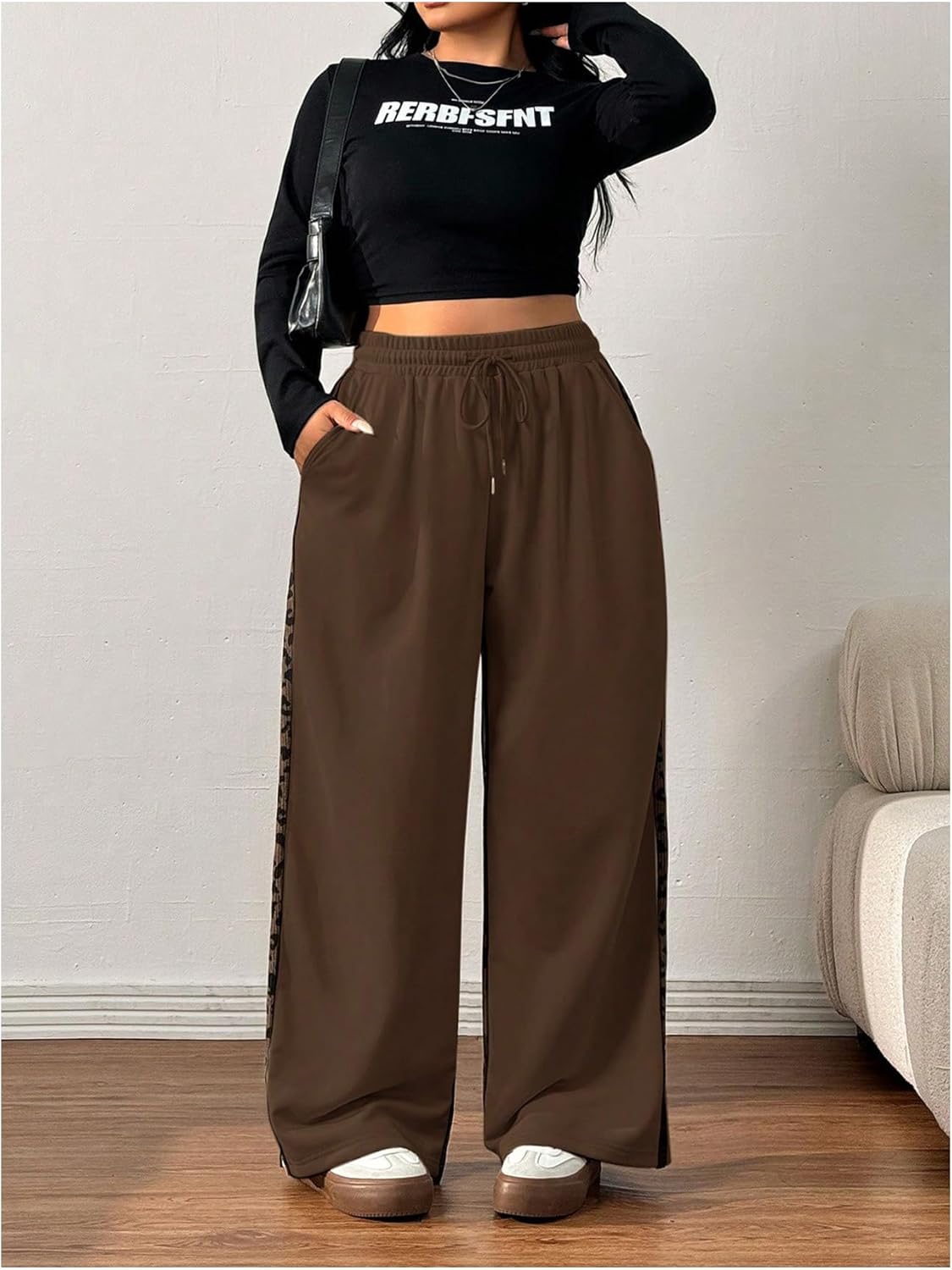 Verdusa Women's Plus Size Leopard Print Baggy Sweatpants Athletic Wide Leg Pants with Pockets - Image 5