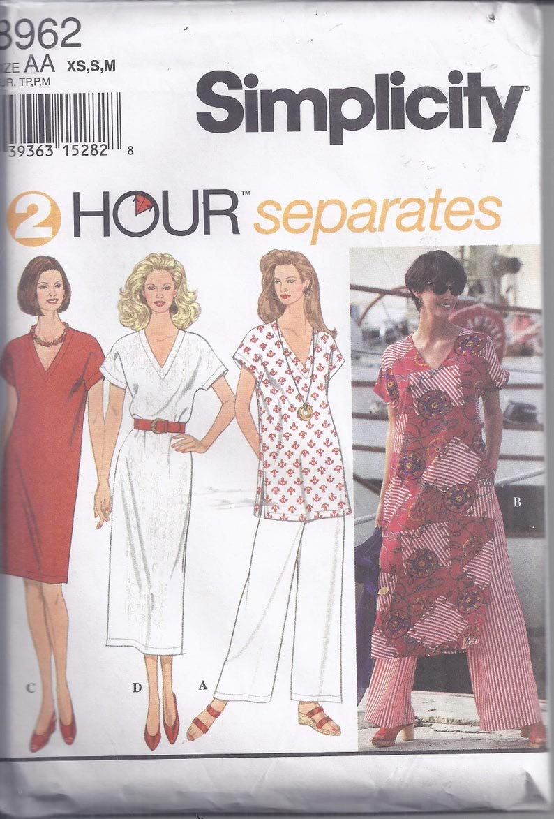 Patron robe Simplicity 8962 avec tunique et pantalon en tailles XS à M