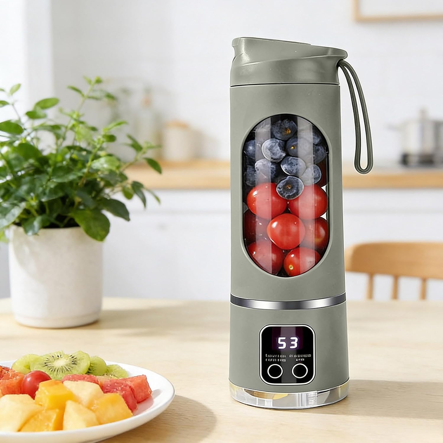 16oz Portable Wireless Juicer, USB Rechargeable Electris Juicer Cup, Powerful Minis Blenders for Travel, Gym & Offices - Easy to Clean Personal Size Smoothie Maker with Drinking Lid (Green)