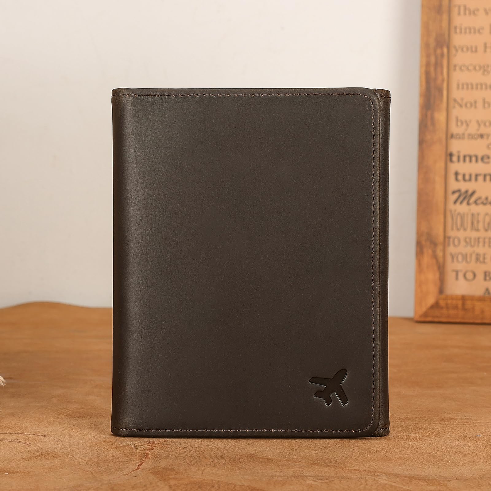 Polare - Cartera de cuero de grano completo para pasaporte, con bloqueo RFID, cartera triple para hombres, organizador de documentos para profesionales de la aviación, Marrón oscuro, Billetera triple