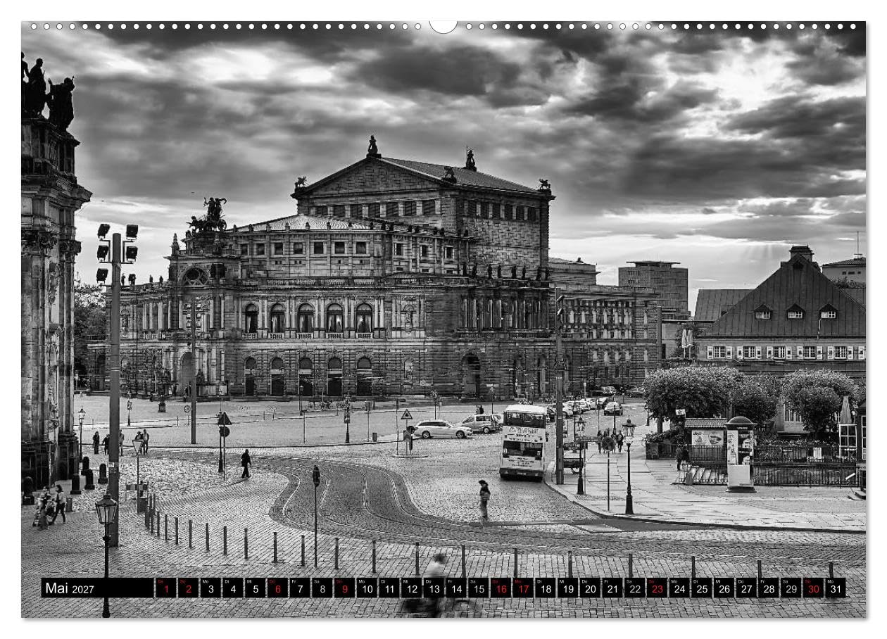 CALVENDO - Dresden Faszination Schwarz Weiss (Wandkalender 2027 DIN A2 quer), Monatskalender: Die wunderschöne Barockstadt Dresden in faszinierenden Bildern des Fotografen Dirk Meutzner