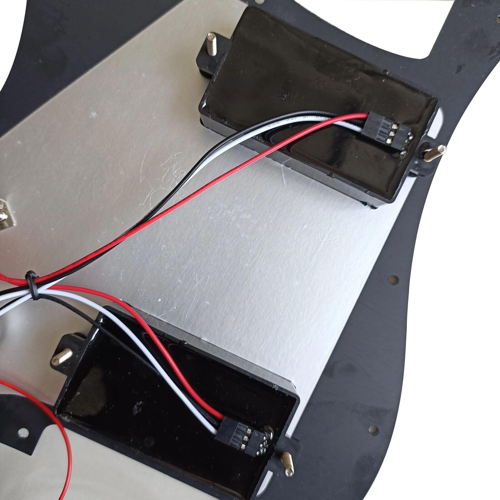 Pickguard HHH Per Strat ST &ndash; Battipenna Precablato Con Humbucker Alnicov
