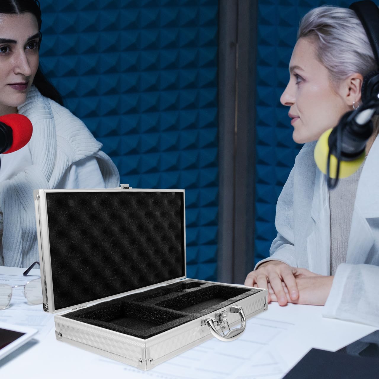 Abaodam Custodia Rigida Per Microfono Wireless Portatile 13.78X7.56X2.56 Pollici Con Imbottitura Protettiva Interna Valigetta Leggera Impermeabile Per Eventi Esterni Cantanti Ktv