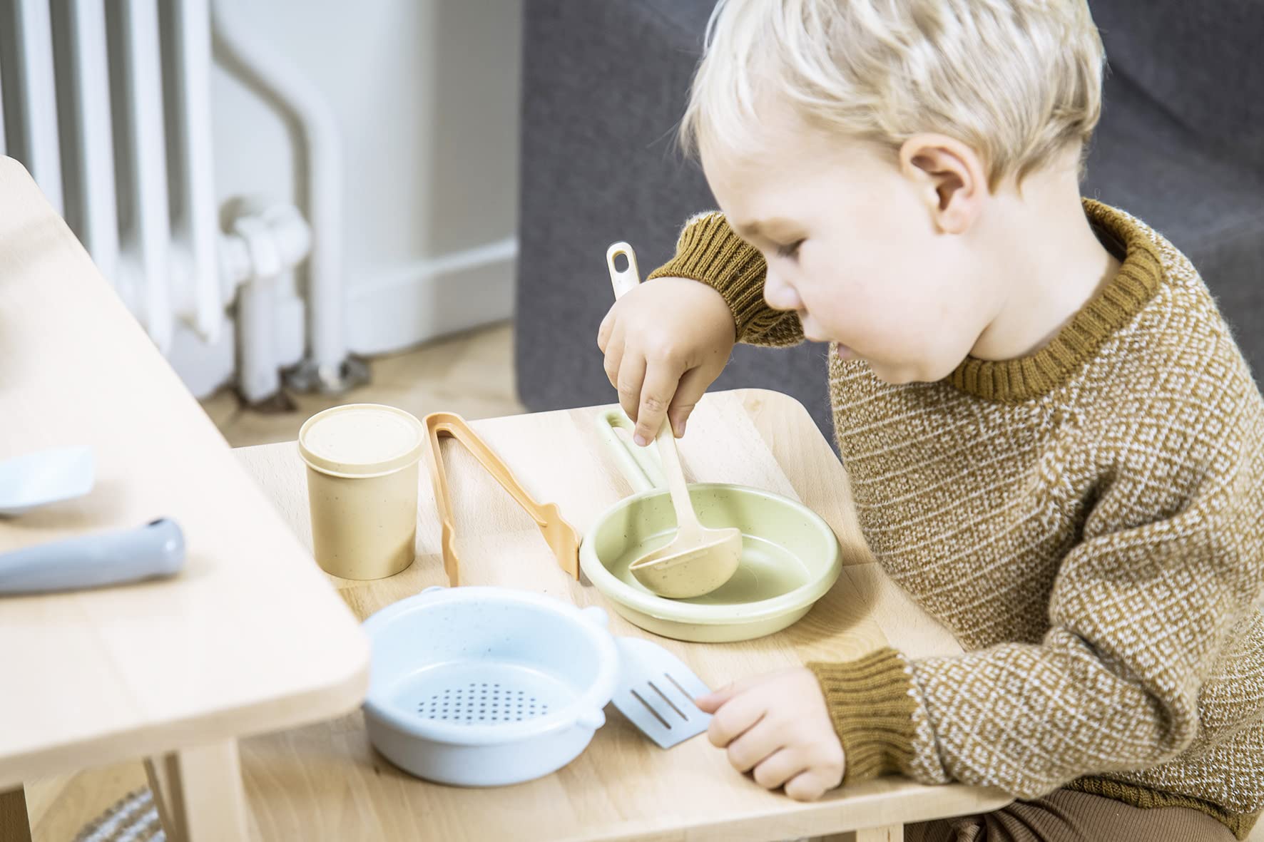 Dantoy Kitchen Set including 12 Pieces of Organic Plastic - For Ages 2 and Up - Nordic Swan Eco-Label, Compact Box, Medium - Image 4