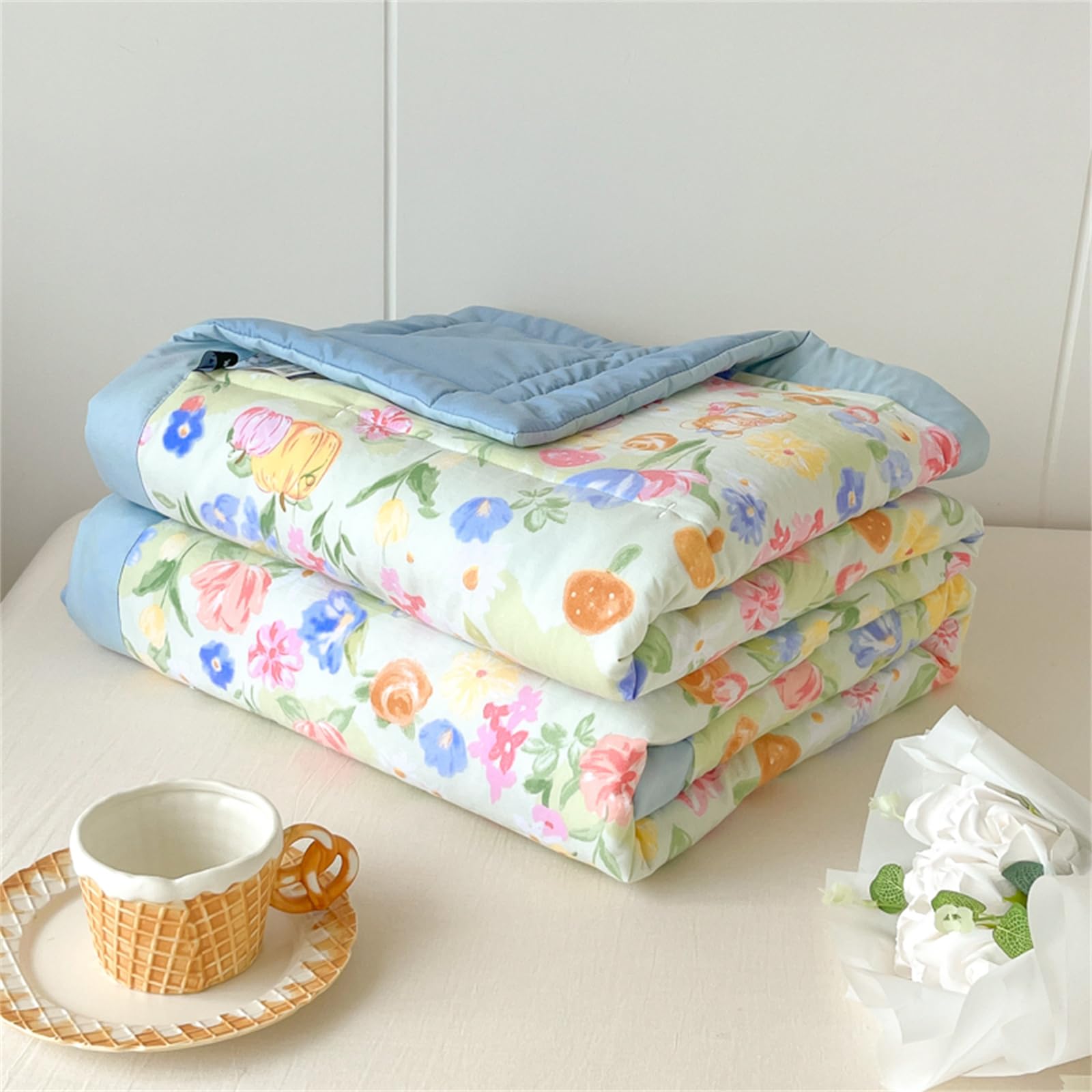 Highdi Spring Floral Print Reversible Bed Throws Quilted Bedspreads, Lightweight Patchwork Quilt Comforter Single Double, Throw Summer Quilt, Quilted Blanket for All Seasons (Flowers,150x200cm)