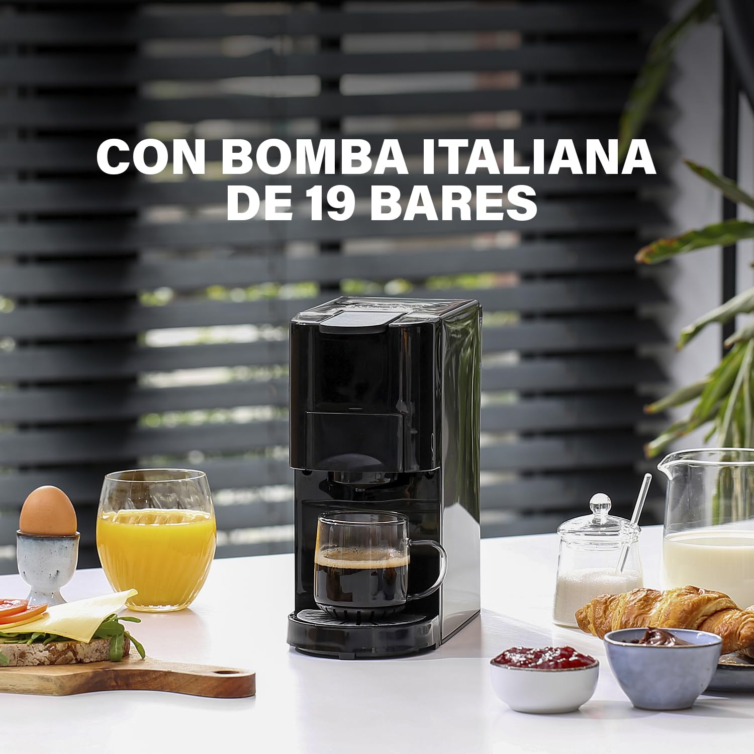 Princess 01.249450.01.001 Caffettiera Multifunzione, Compatibile con capsule Nespresso,Dolce Gusto,cialde ESE e caffè macinato, 19 bar, Nero e argento, 800 ml
