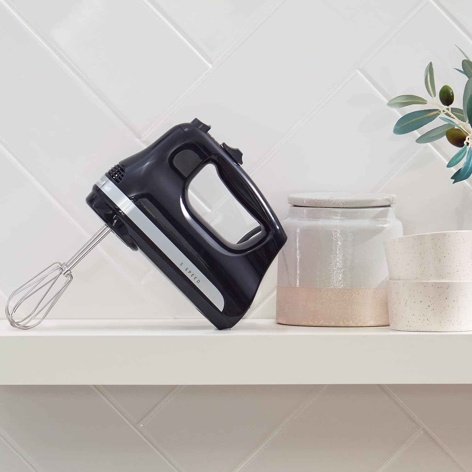 KitchenAid 5 Ultra Power Speed Hand Mixer, KHM512, Onyx Black | 5 Speeds, Lockable swivel cord, Turbo Beaters, Easy release button, Dishwasher-safe beaters
