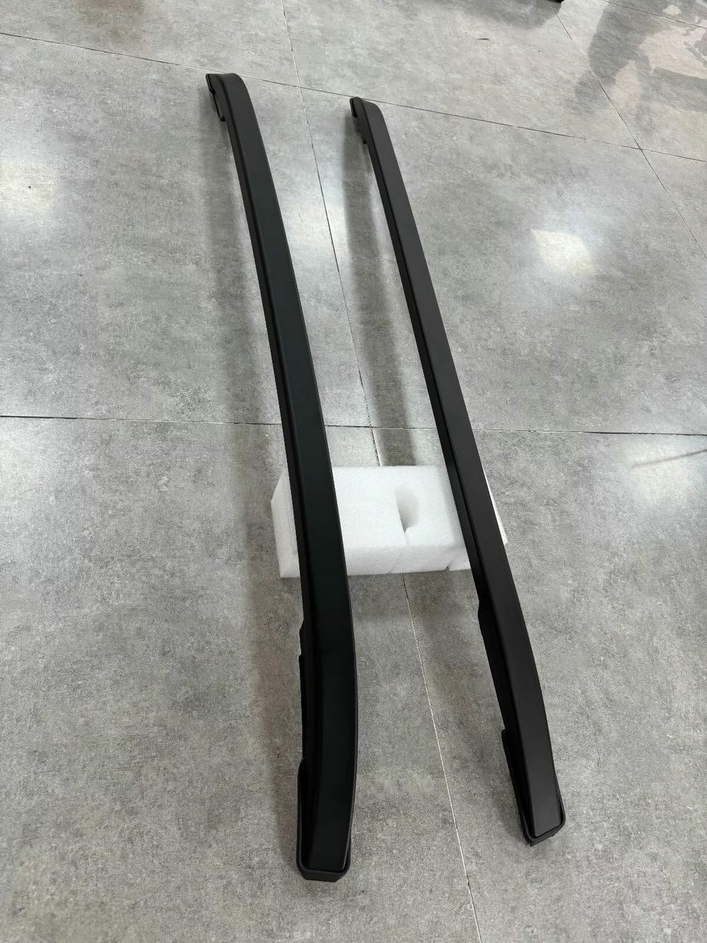 FTAPACCE 2PCS Roof Rack Rails Fits for Ford Ranger 2024 2025 2026 Cargo Crossbars Luggage Carrier Kayak Canoe Bar Aluminum (Black)