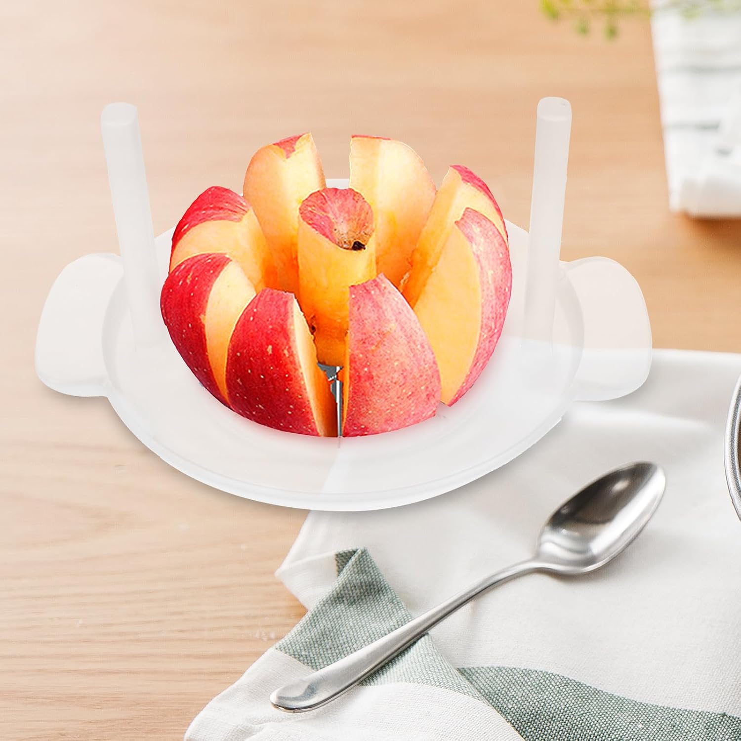 Stainless Steel Fruit Quarter Cutter with Quick Slicing Function and Multifunctional Design, Sturdy Kitchen Gadget for Simple Fruit Coring and Cutting