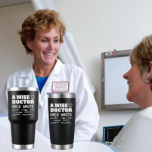 Miniatura 6 de Regalos para médicos, regalos de 30 onzas para médicos, regalos de Navidad para médicos, vaso para médicos, un médico sabio una vez escribió, vaso
