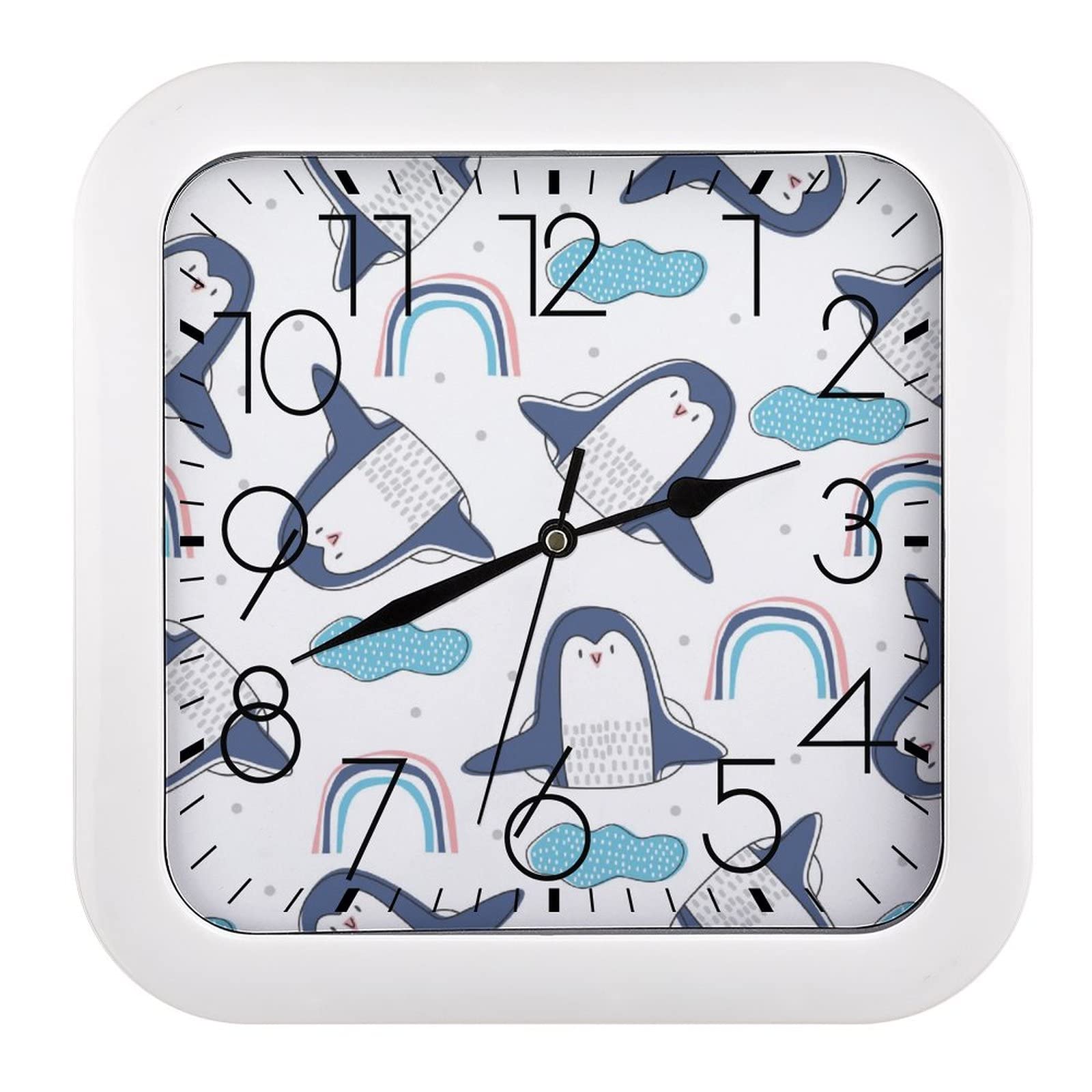 Horloge murale pingouin contre les murs vides avec grands chiffres lisibles