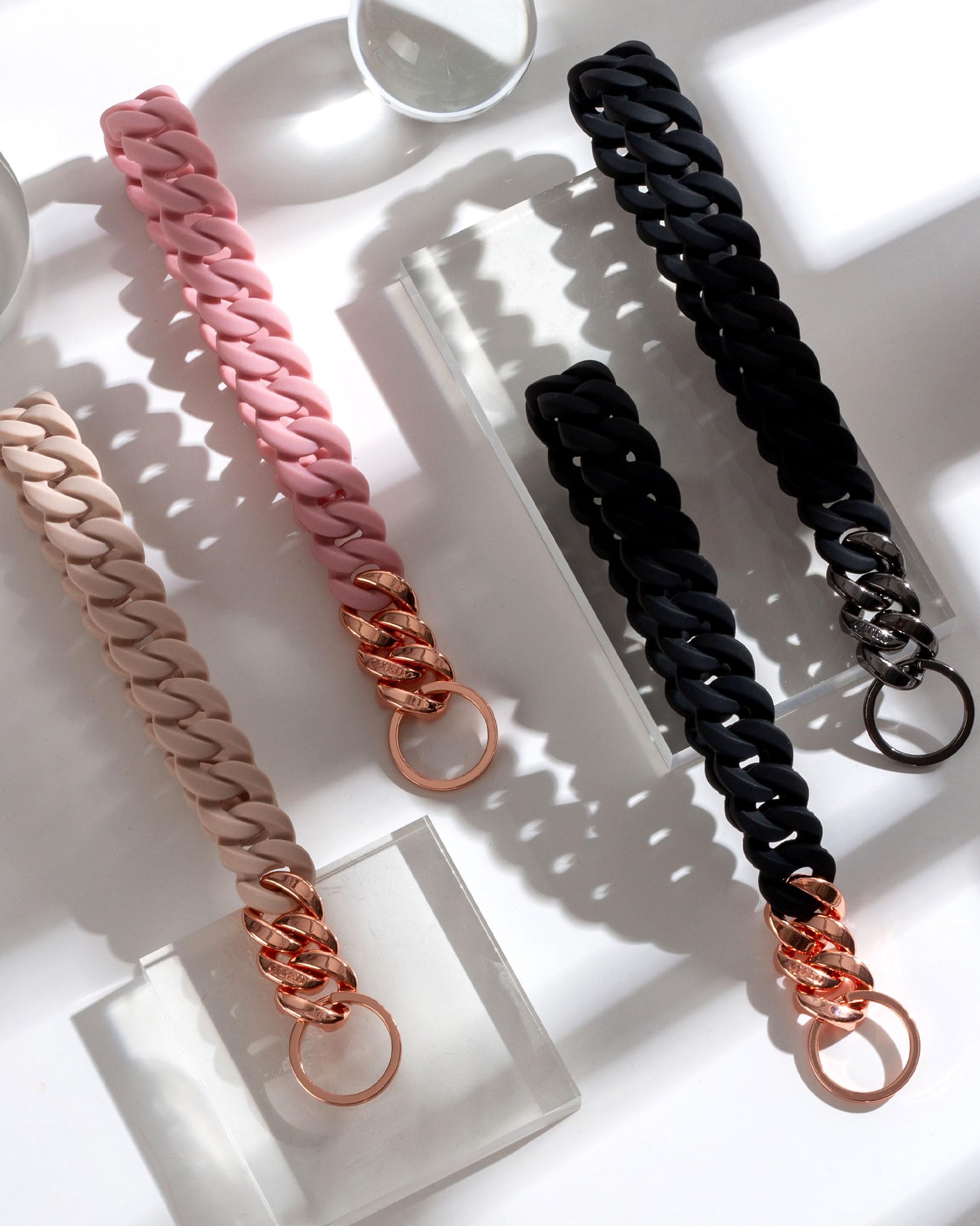 Kette Handgelenk Lanyard für Schlüssel - Schlüsselanhänger für Damen und Herren - Silikon Handschlaufe mit O-Ring, Schwarz mit goldfarbenem Metall, Einheitsgröße
