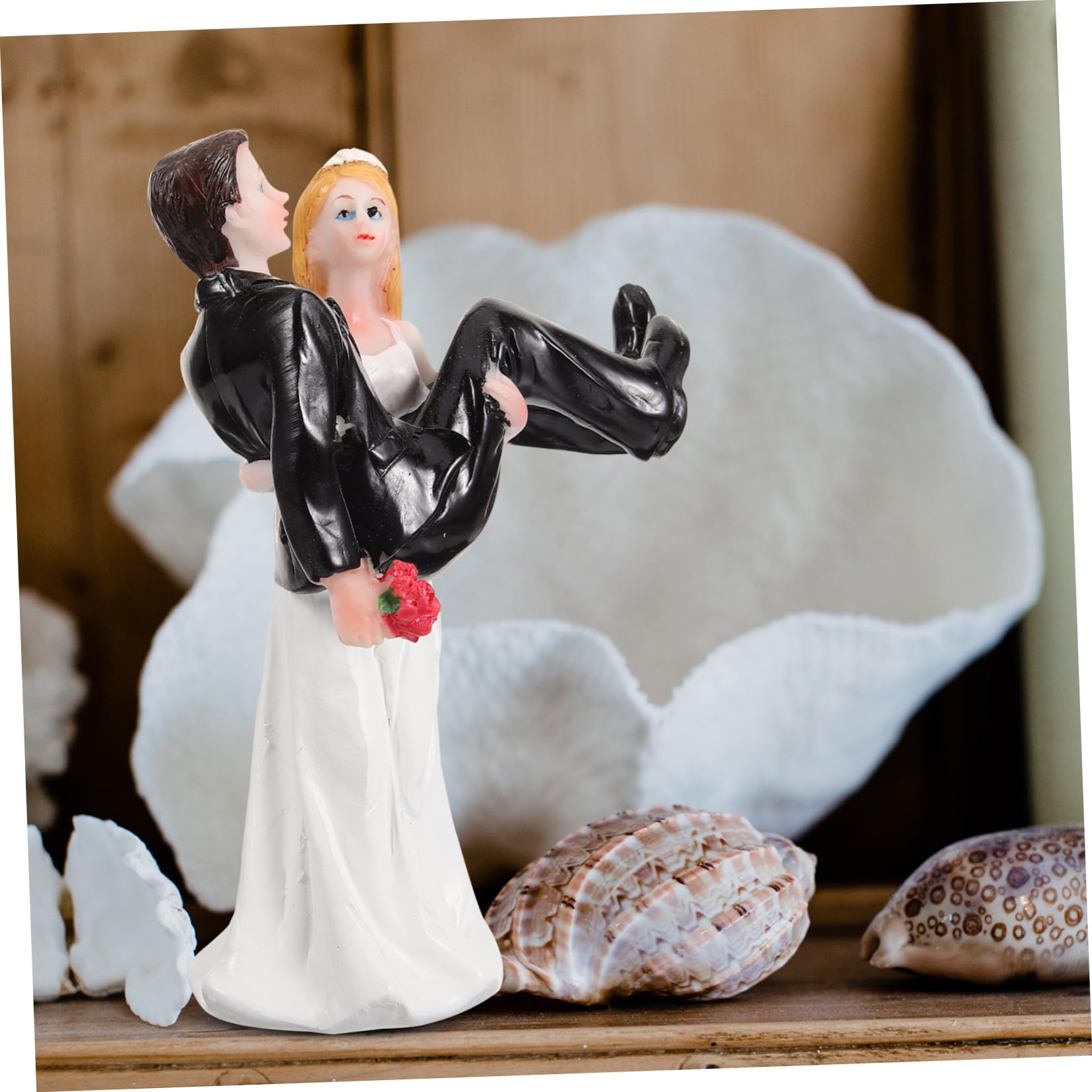 ULTECHNOVO 2stücke Braut Und Bräutigam Figuren Hochzeitsdeko Aus Resin Romantisches Tortenornament Witzige Hochzeitspaar Statue Für Cake Topper Und Hochzeitsfeier-Dekoration Schwarz-weiß