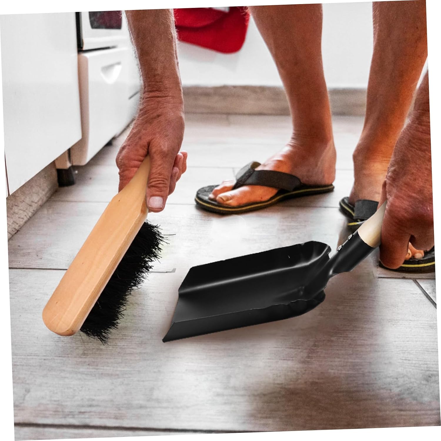 1set Fireplace Ash Shovel and Brush Compact and Lightweight Hearth Cleaning Tool for Fireplaces and Gardens Materials for Use
