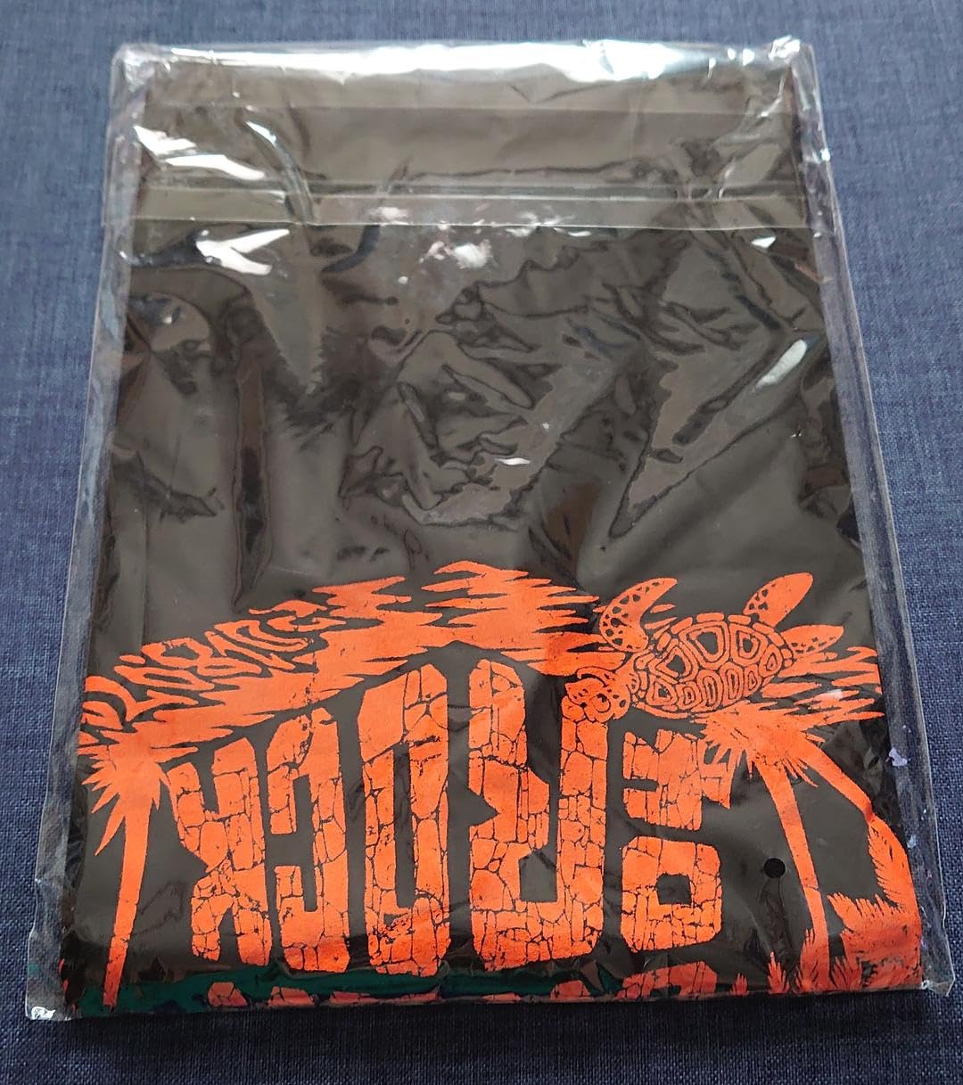 Amazon.co.jp: B'z SHOW CASE 2018 Tシャツ Mサイズ : おもちゃ