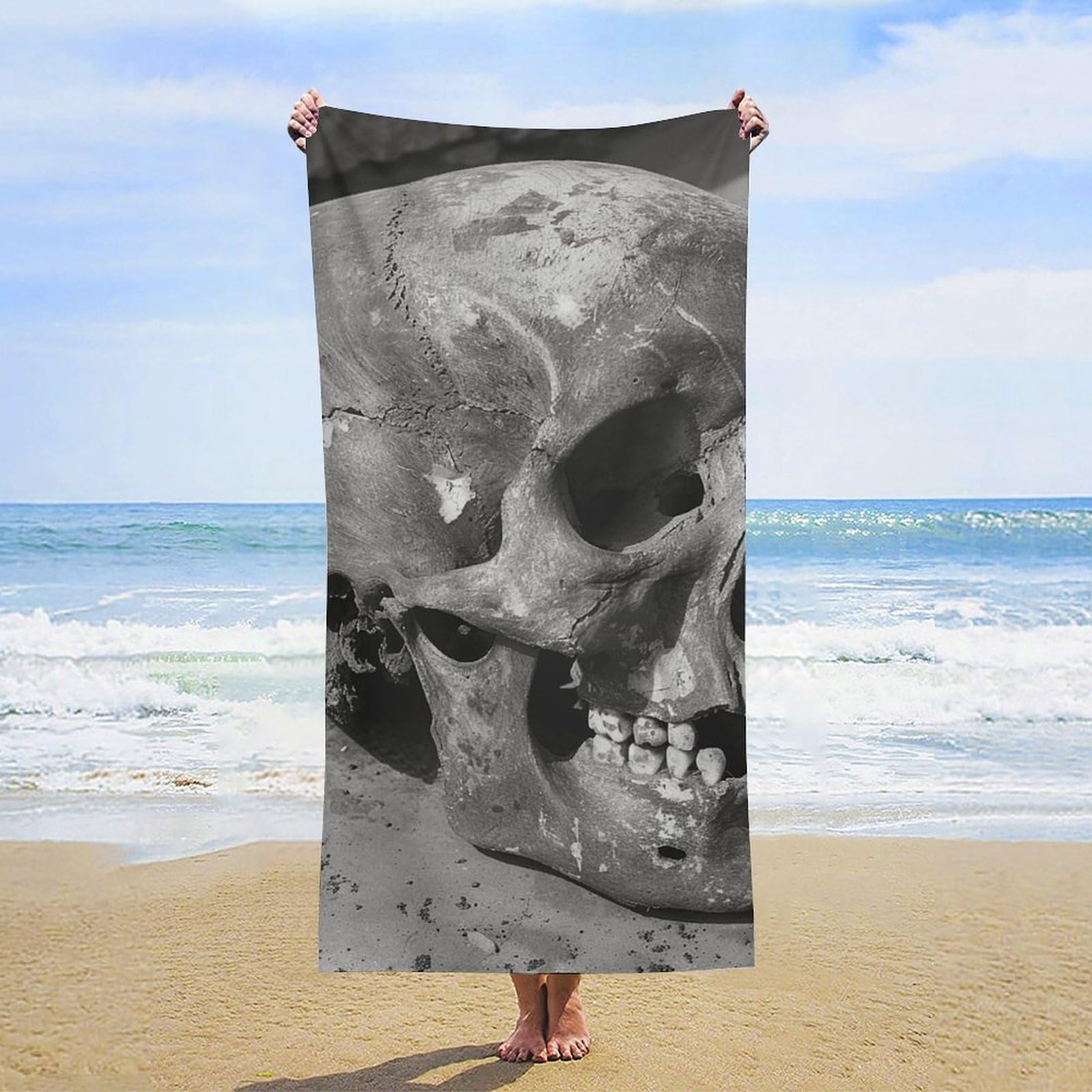 NTVOWPZO Ancient Human Skull Beach Towel Oversized Microfiber Bath Towels Lightweight Sand Proof Beach Towels Absorbent Pool Towels for Swimming Yoga Bathroom Towel 31.5" X 63"