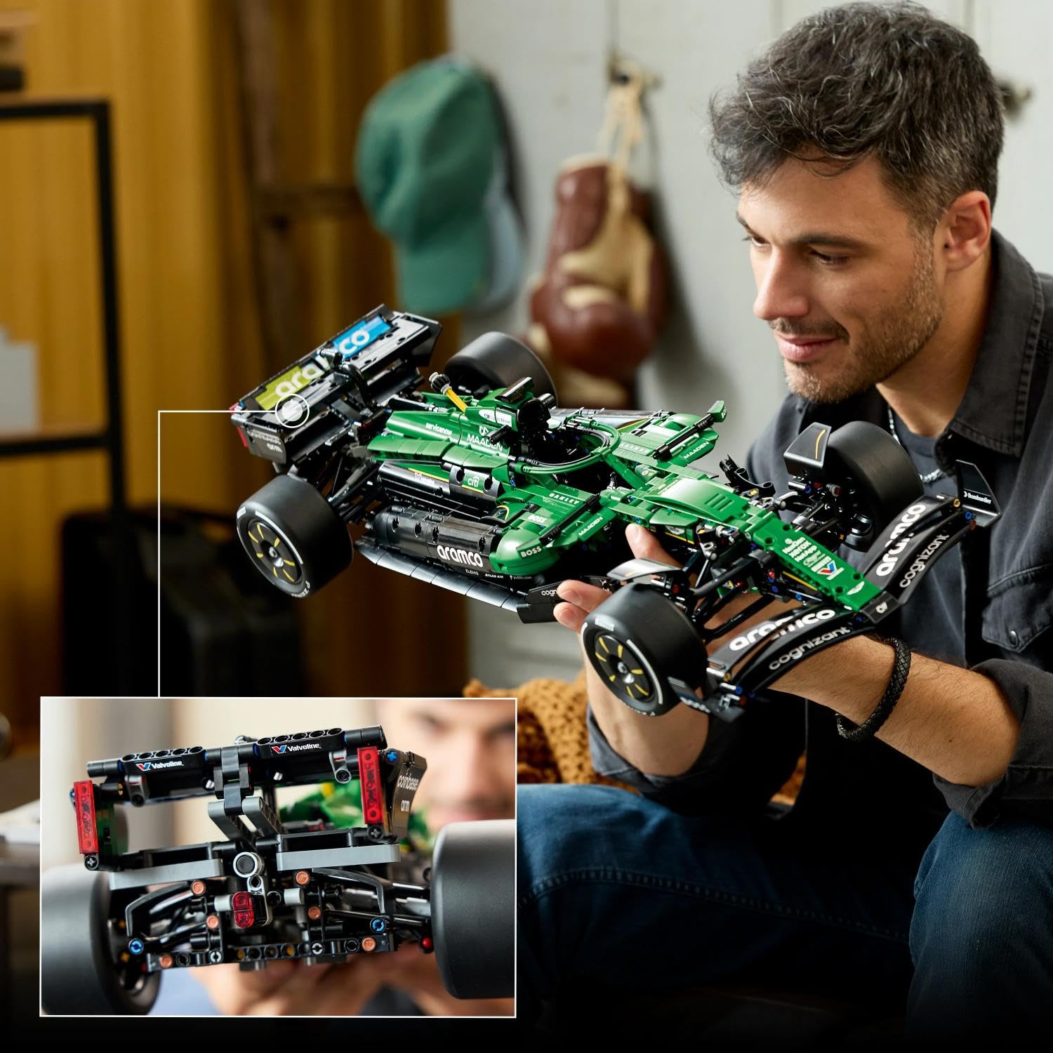 LEGO Technic Auto F1 Aston Martin Aramco AMR24 - Kit di Modellismo per Adulti - Collezione Formula 1 con Motore V6, DRS e Sospensioni - Regalo per i Fan delle Corse e degli Sport Motoristici - 42240