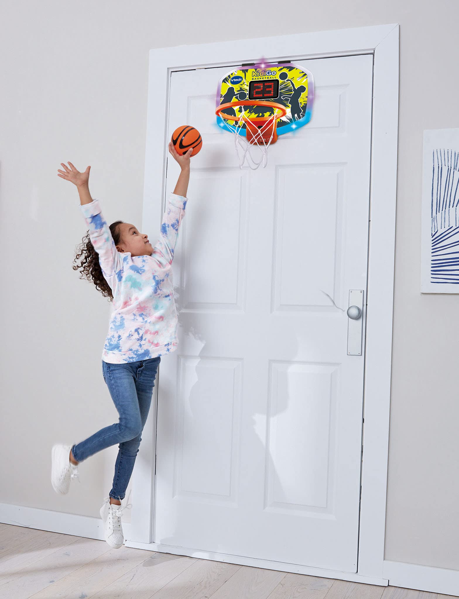 VTech - KidiSports Basketball, Canasta de Baloncesto interactiva, Juguete para niños +5 años, multijugador, 5 Modos de Juego, 2h de Juego, retos, concursos, versión ESP (3480-541622)