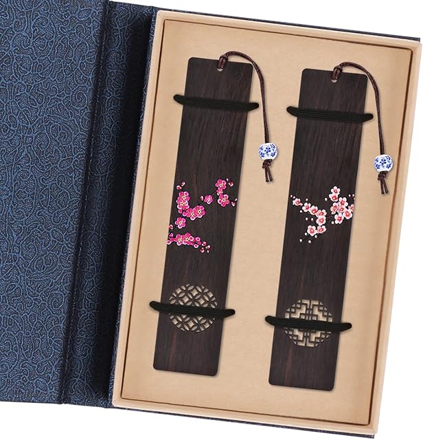 icyant Handmade Wooden Bookmarks, 2PCS Wood Bookmarks Set Personalized Beaded Bookmark Natural Carving Bookmarks Gift Box Bookmark with Blue and White Pattern Beads for Kids Friends Teachers Students