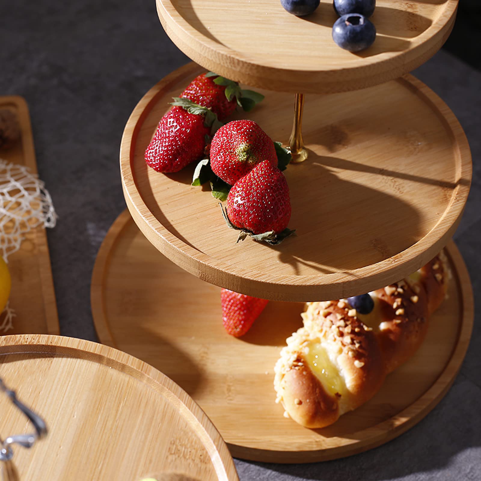 ZXCVB Alzata per Torta in bambù A 3 Livelli,per Frutta E Dolci Vassoi,Multiuso E Frutta Vassoio da Portata, per Matrimoni Feste Cene Compleanni Ristoranti,Naturale, Marrone,Gold-3 Layers