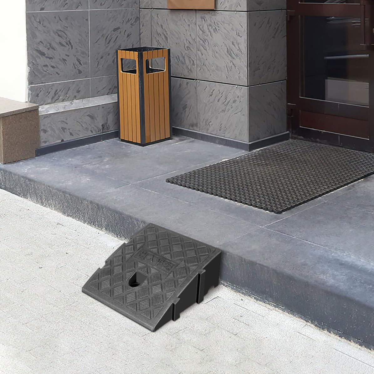 POPETPOP 2 Pezzi Rampa per Auto Portatile in Plastico Nero Elevata Capacità di Carico e Resistenza alla Pressione, come Rampa per Soglia e Rampe per Marciapiede