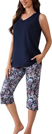PNAEONG Womens Pajamas Set, Cotton Sleeveless Sleepwear V Neck Top Capri Pants with Pockets Soft Loungewear S-XXL