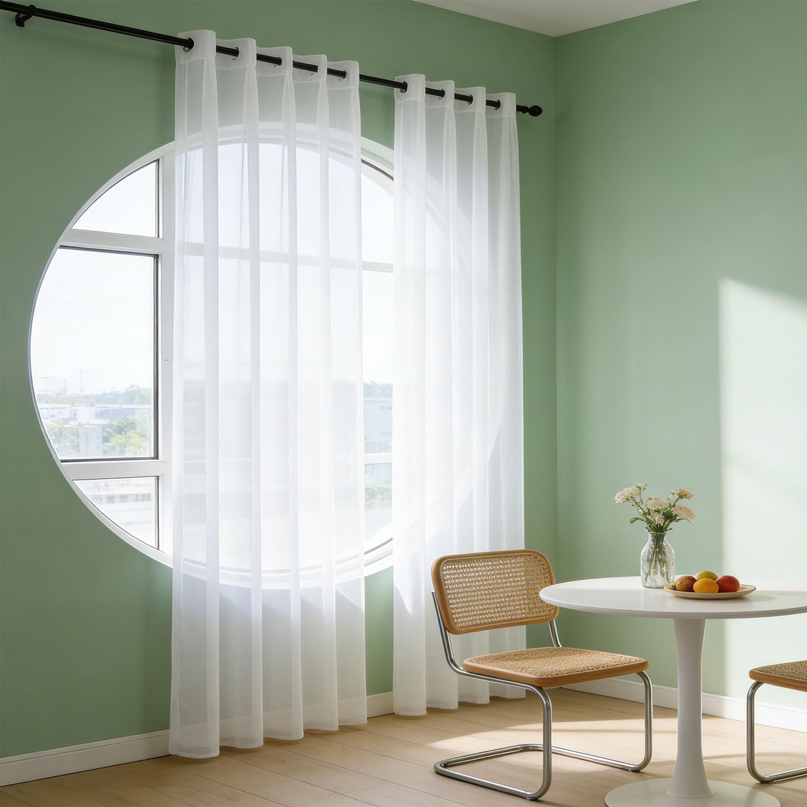 Cortinas translúcidas de cocina para ganar claridad sin perder intimidad