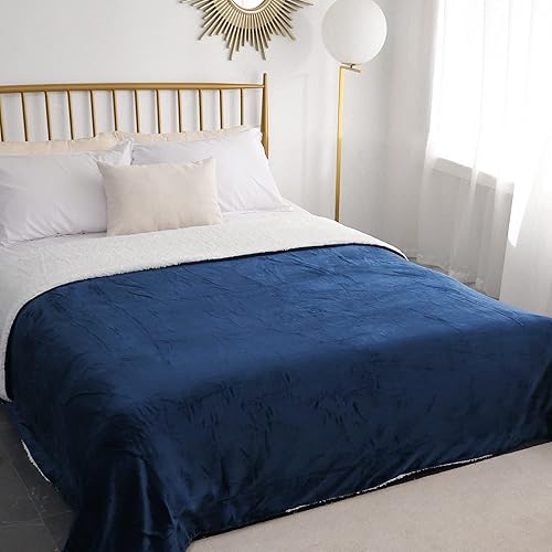 Manta de tamaño King de 90 x 108 pulgadas, color azul marino, cálida manta de forro polar sherpa, cómoda manta de forro polar súper suave de doble disponible en Yaxa Peru