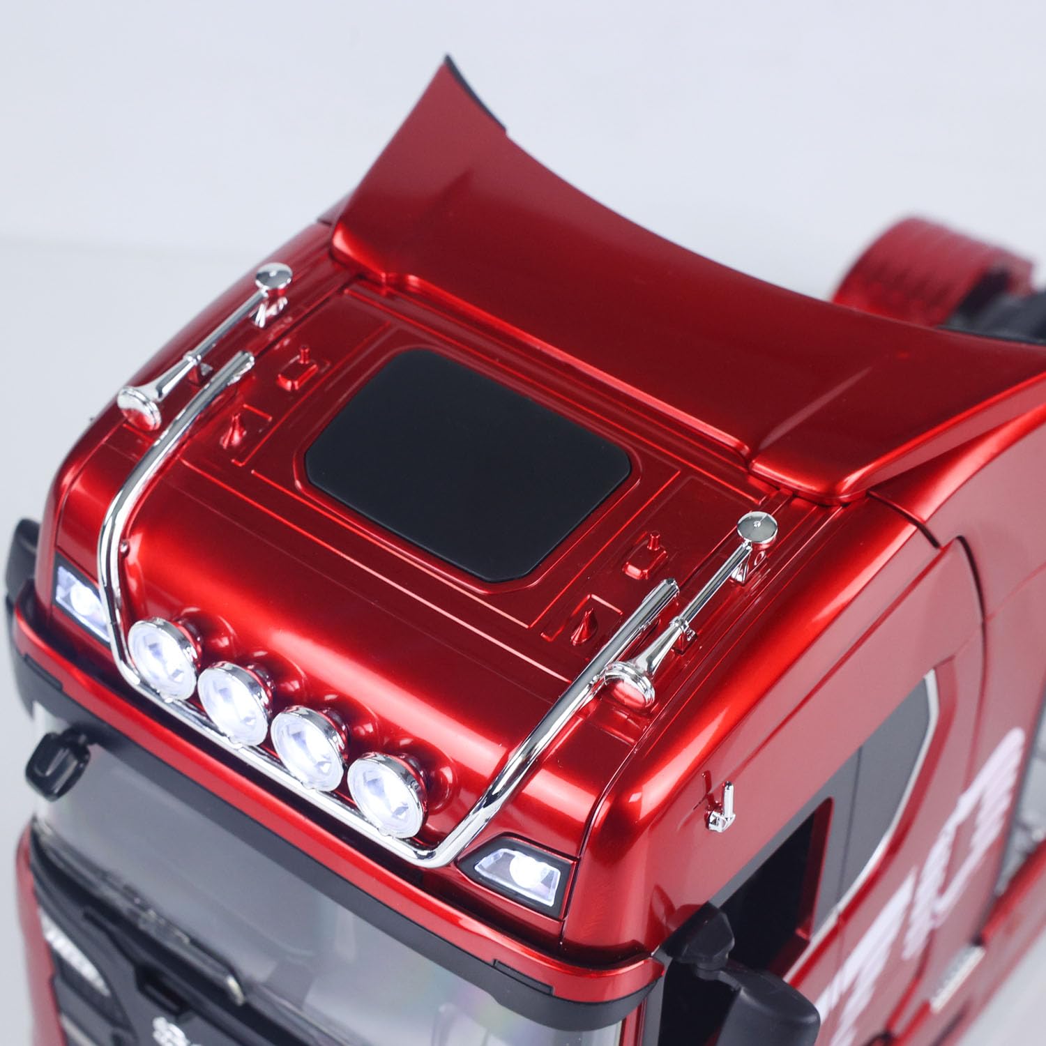 HUINA 1/18 RC Zugmaschine 770S, ferngesteuerter LKW mit Licht und Sound