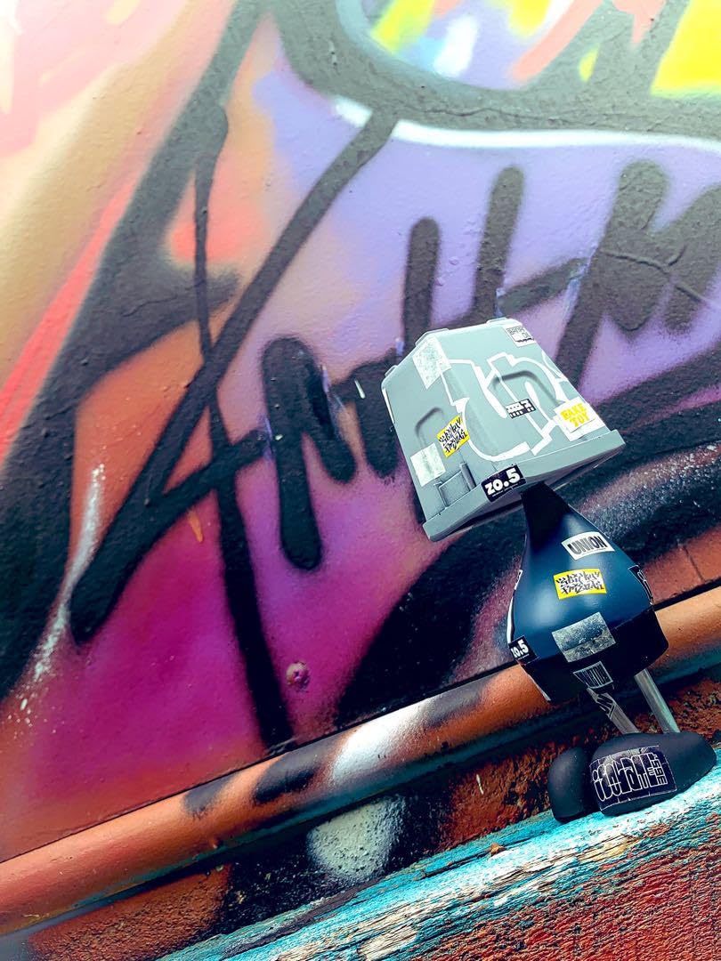 FAKETOY Crappy ネイビー　フィギュア　ソフビ FAKETOY Crappy ネイビー フィギュア ソフビ Amazon.co.jp: Crappy