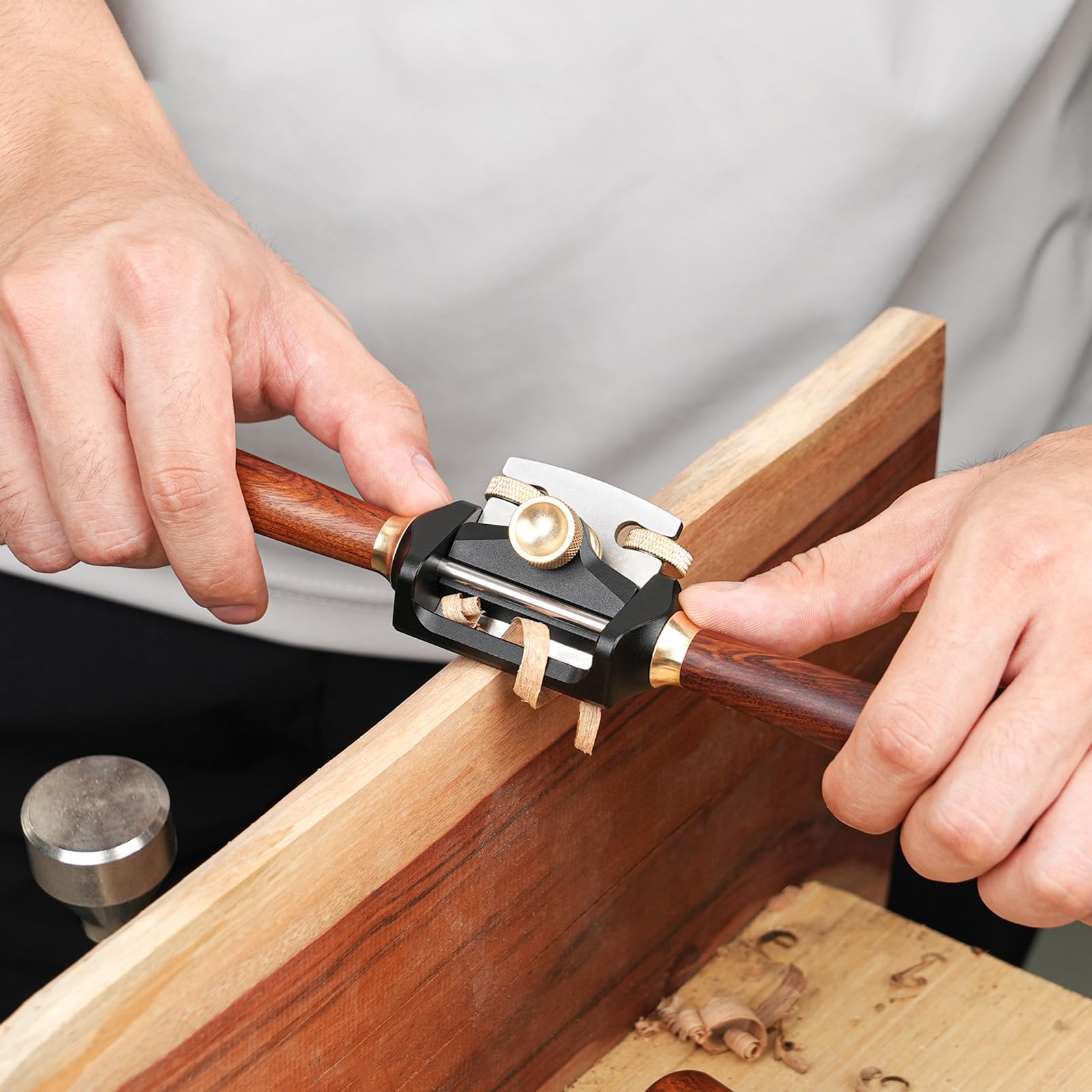 Pialla a Mano, Pialla da Taglio per Legno Strumento Manuale per Rifinitura Regolabile 210 mm Lmpugnatura in Palissandro Larghezza lama 42 mm Acciaio Inossidabile 440C