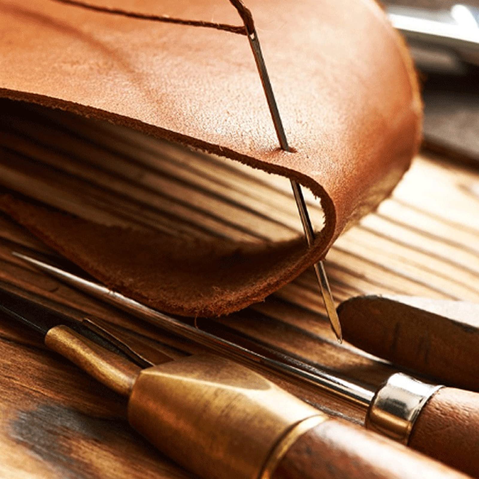 WUTA Leerpriemset met opbergdoos, naainaald voorsteker van messing met hardhouten greep, priem stansgereedschap voor DIY leerwerk, houtwerk, snijdwerk(2.0