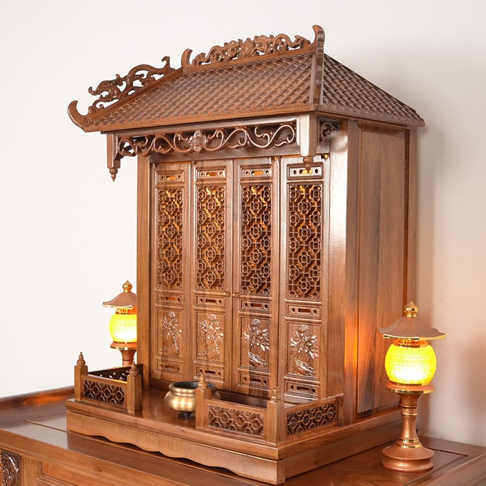 JNTFNE Wall-Mounted Wood Personal Shrine Altar table Shelf, pooja cabinet with doors，Buddhist Offering Niche for Home, Guan Gong Guanyin Pooja Statue Display Stand(With door,48cm/18.8in)
