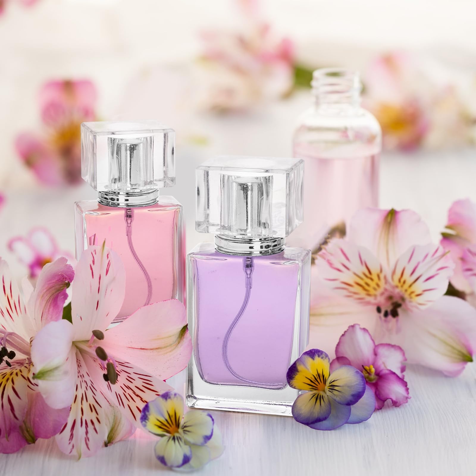 Foraineam 8 flaconi spray da 30 ml, in vetro trasparente, ricaricabili, da viaggio, vuoti, per oli essenziali, con applicatore spray