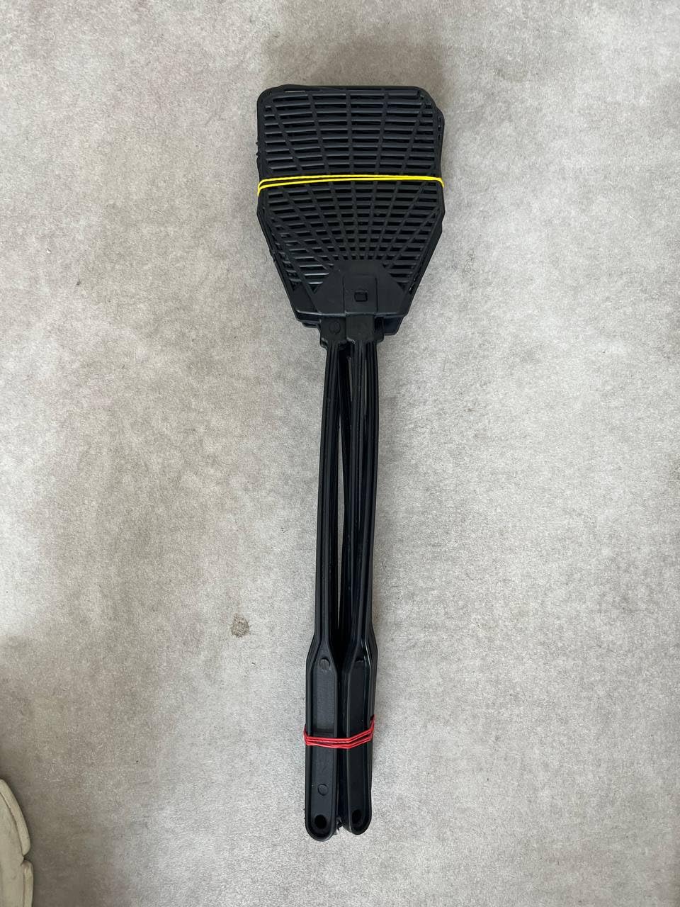 Black Fly Swatters, Manual Fly Killer, Durable Plastic Fly Swatter Heavy Duty Set, Long Handle Flyswatter, Bug & Fly Swatter, Classic Hand Shaped Fly Swatters, Fly Trap, Matamoscas Pack of 10!